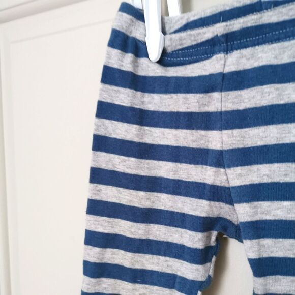 5/$10 Carter's leggings size 12 m - Picture 2 of 4